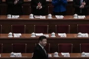 Влада Сі Цзіньпіна слабшає: КПК змінює структуру ухвалення рішень (ВІДЕО)
