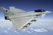 Британские Королевские ВВС обвиняются во временном прекращении приема на работу белых мужчин