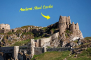 Замок Ван: Старовинна фортеця, побудована в 9 столітті до нашої ери без будівельного розчину на 100-метровій скелі. ФОТОрепортаж