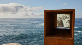   Скульптура «Видоискатель» Джоэла Адлера открывает новые виды на океан