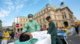 Смерть китайского чиновника на фоне волны заражений COVID-19 привлекла внимание к насильственному извлечению органов