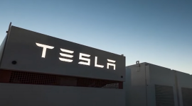 Продажи Tesla упали на 1,1% в 2024 году, что стало первым годовым снижением за двенадцать лет