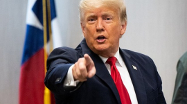 «Вы уволены!» Дональд Трамп увольняет четырех высокопоставленных чиновников, назначенных Байденом
