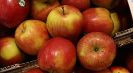 85% зразків яблук, куплених у Європі, містять суміш пестицидів, повідомили дослідники