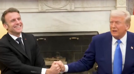 В ответ на нападки Трампа Макрон заявил, что Европа не поддастся запугиванию