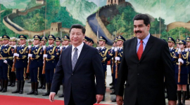 Китай критикует Вашингтон за Венесуэлу, поддержав авторитарное правительство Каракаса