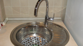 Как выбрать смеситель  для кухни: кран Grohe BauEdge 