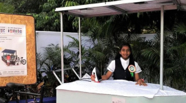 Індійська дівчинка розробила праску, яка працює від сонячної енергії