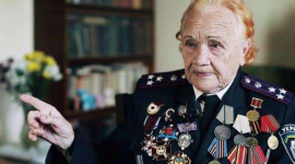 98-летняя женщина попросила оружие, чтобы защитить свою страну от российских захватчиков