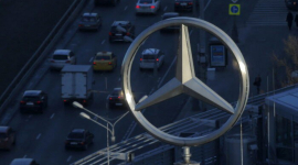 Mercedes-Benz заявляє, що російська націоналізація може загрожувати активам на суму 2 мільярди євро