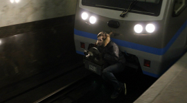 У київському метро постраждав юнак, що займався зачепінгом