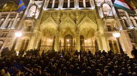 Угорці вийшли протестувати проти свого прем'єра