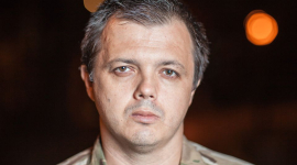 Семенченко: Терористи тримають заручниками як мінімум 800 людей