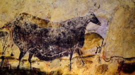 Древние рисунки на стенах пещер: какую историю они рассказывают