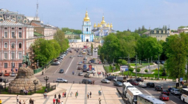 Парковку на Софийской площади в Киеве предлагается запретить