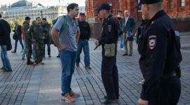 Единственного участника антивоенной акции в Москве задержали