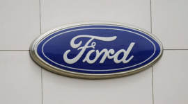 Ford отзывает 737 000 автомобилей из-за проблем с программным обеспечением и пожароопасностью