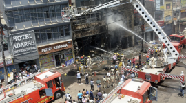 В результате пожара в ресторане и отеле на востоке Индии погибли 6 человек и 20 получили ранения