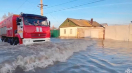 Понад 100 000 людей евакуйовано через повінь у Росії та Казахстані (ВІДЕО)