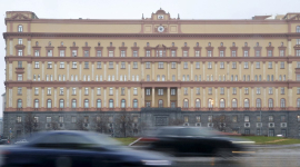 Чиновникам, которые могут выдать "государственную тайну", запретили выезжать из РФ