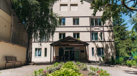 Что стоит за низкими ценами в домах престарелых?