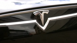 Tesla прекращает принимать новые заказы в Китае на две импортные модели, произведенные в США