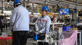 Нове правило Китаю націлене на іноземні компанії, які бажають піти з країни (ВІДЕО)