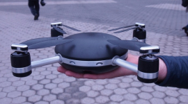 Разработчики создали летающую фотокамеру