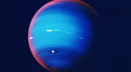 Заворожливе відео обертання супутників Нептуна