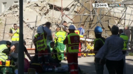 2 рабочих погибли, более 50 оказались в ловушке при обрушении строящегося здания в Южной Африке
