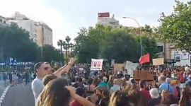 Тисячі людей вийшли на протест проти масового туризму на Балеарських островах в Іспанії (ВІДЕО)