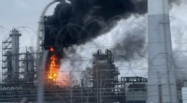 Нафтопереробний завод у російському Башкортостані зупинив роботу після атаки безпілотника 9 травня (ВІДЕО)