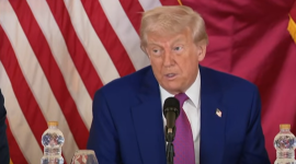Трамп просить Тіма Кука повернути заводи Apple до США (ВІДЕО)