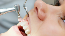 Как профессионально чистить зубы, и зачем нужна такая процедура