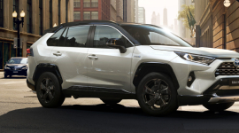 Краткий обзор нового RAV4 Hybrid от Toyota