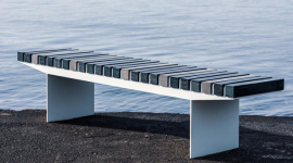  Норвежский океанический пластик переработали в скамейки для отдыха на побережье (ВИДЕО)