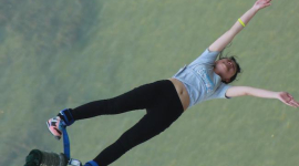 Шотландія: парижанин побив світовий рекорд з банджі-джампінгу, стрибнувши з мосту 765 разів за 24 години