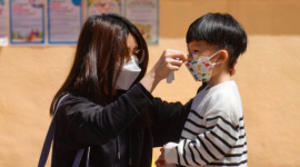 Учені Гонконгу попередили, що новий підвид «Омікрону» BA.2 може пошкодити мозок та нервову систему дітей