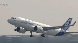 Airbus ведет переговоры о продаже более 100 широкофюзеляжных самолетов китайским авиакомпаниям, сообщает Bloomberg