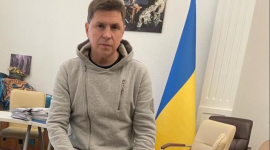 Любой мирный план для Украины должен быть «справедливым» и основанным на международном праве, заявил Подоляк