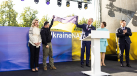 "Будущее Украины — в НАТО", — заявили лидеры на саммите