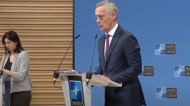 НАТО планирует поддерживать помощь Украине «на базовом уровне», заявил Столтенберг