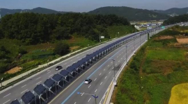 В Корее создали велодорогу с навесом из солнечных панелей