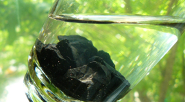 Шунгіт — природний фільтр, що робить воду цілющою