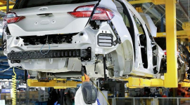 Перебій в постачанні напівпровідників: Ford знову скорочує виробництво