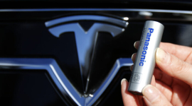Panasonic увеличивает производство аккумуляторов для электромобилей Tesla на 10%