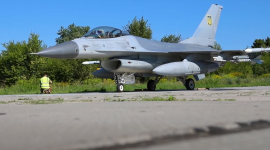 Зеленский сообщил, что Украине нужно больше пилотов для F-16