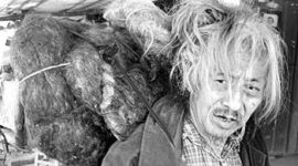 Китаец Пэн не стрижёт волосы уже почти 60 лет