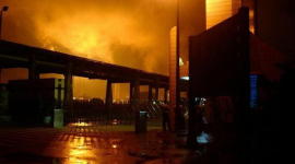 На самом крупном в Китае этиленовом заводе компании Sinopec произошёл взрыв и пожар (фотообзор)