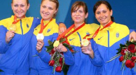 Чемпіонат Європи з фехтування на шаблях 2012: команда українських шаблісток завоювала срібні медалі